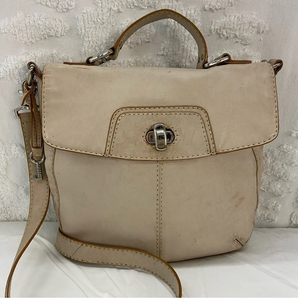 FOSSIL Women's Crossbody Handbag Purse Bone Distressed Boho Capsule Granola Girl